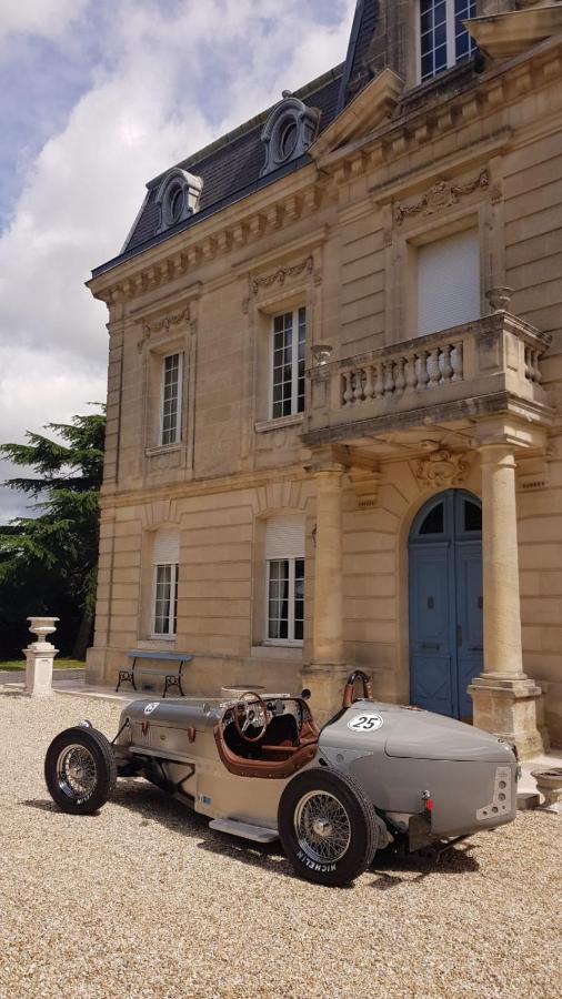 Villa Entiere Du Chateau Lacroix De Civrac 3 Ch, 3 Sdb, Piscine Xxl,Sauna, 4 Etoiles,7 Pers Eksteriør billede