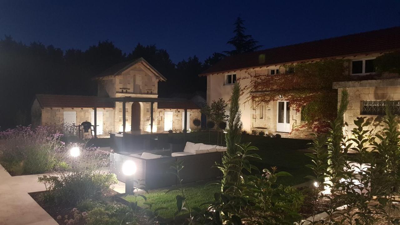 Villa Entiere Du Chateau Lacroix De Civrac 3 Ch, 3 Sdb, Piscine Xxl,Sauna, 4 Etoiles,7 Pers Eksteriør billede